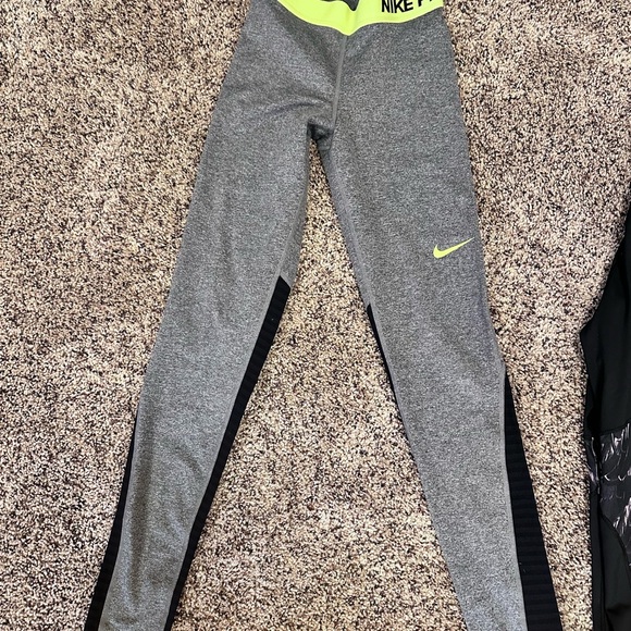 Nike Brand Bundle - Picture 3 of 8